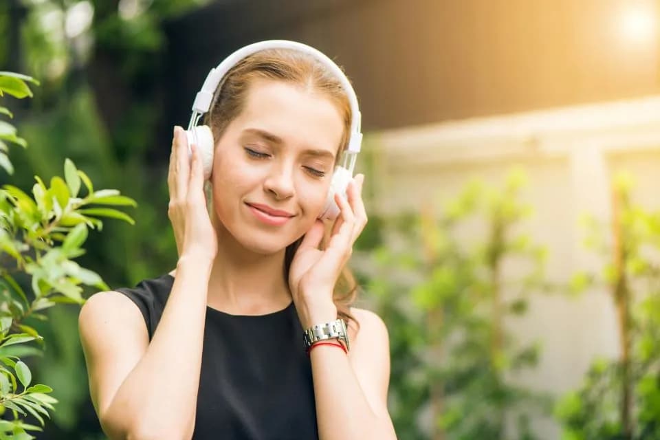 Tidal czy Apple Music – który serwis muzyczny naprawdę warto wybrać?