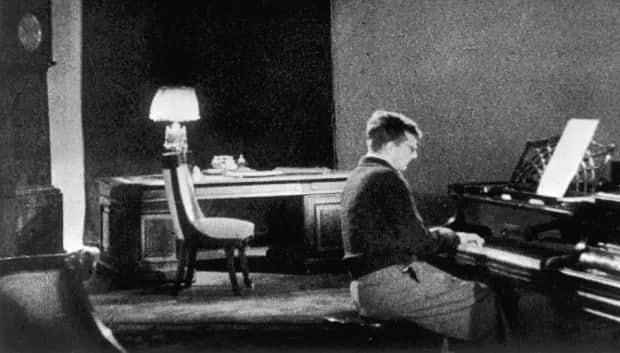 Dymitr Szostakowicz - Życie i twórczość wielkiego kompozytora z ZSRR