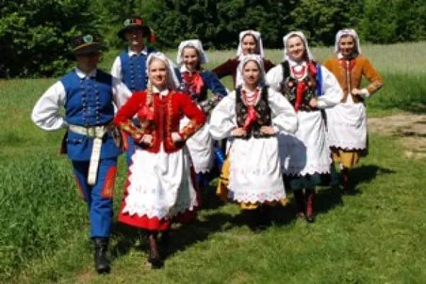 Taniec oberek: historia, kroki i znaczenie polskiego folkloru