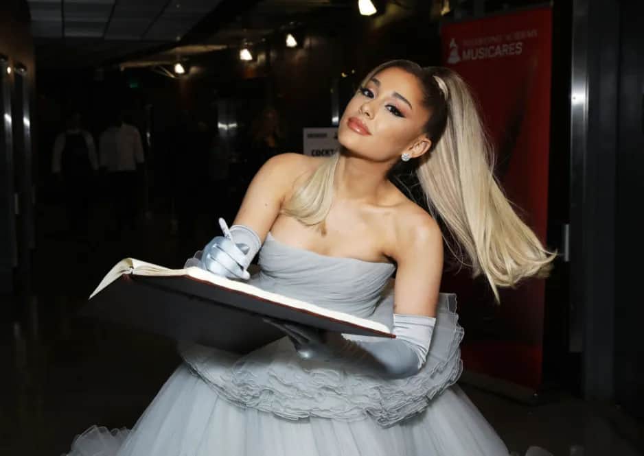 Ariana Grande: Najnowsze Artykuły i Sensacyjne Nowości o Gwieździe