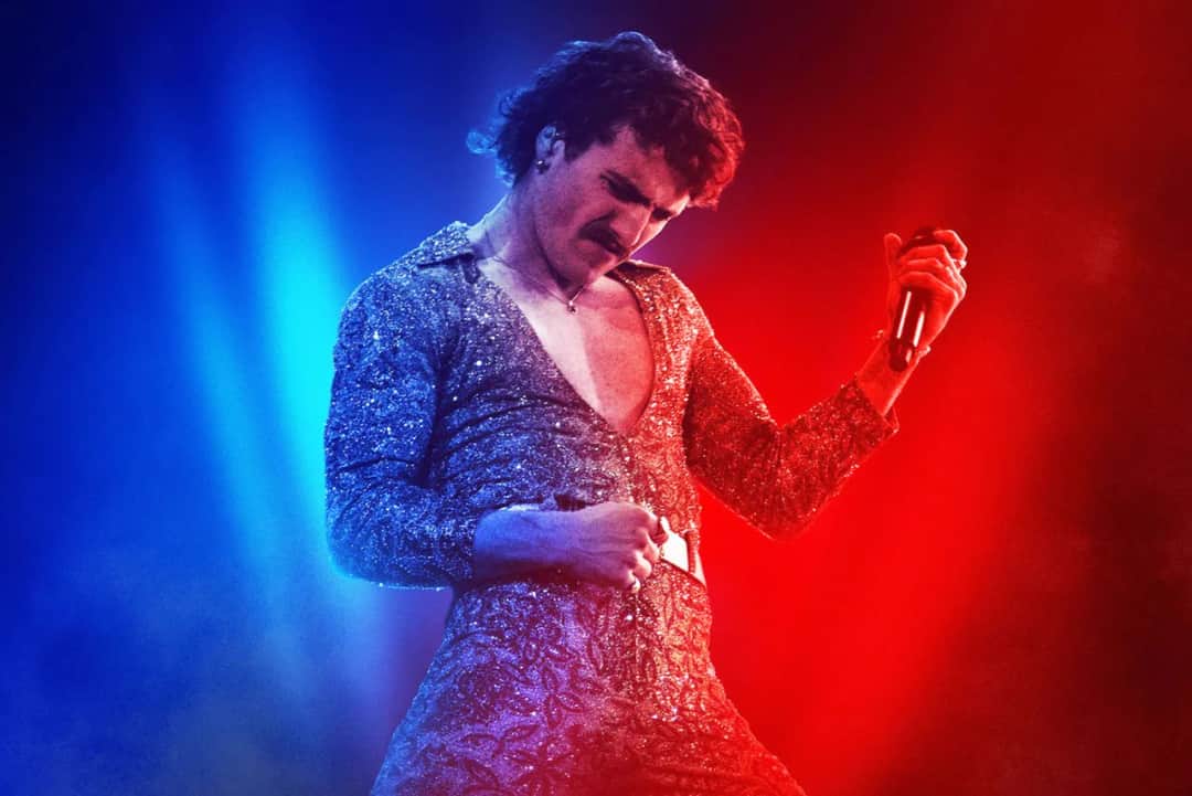 Najpopularniejsi piosenkarze – Kto króluje w rankingu muzycznym 2025?